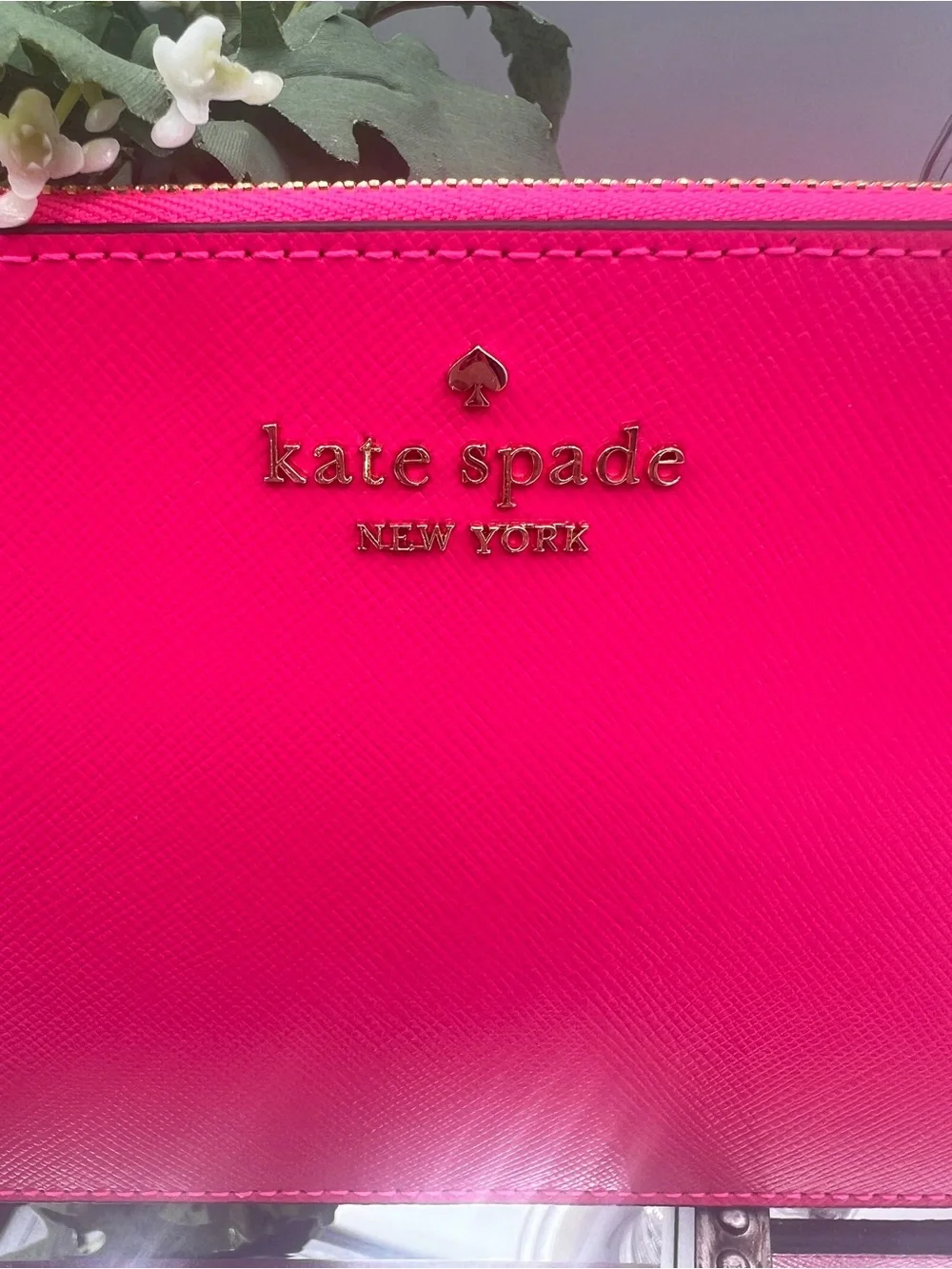 Kate Spade NWT Lucy Wristlet - Pink